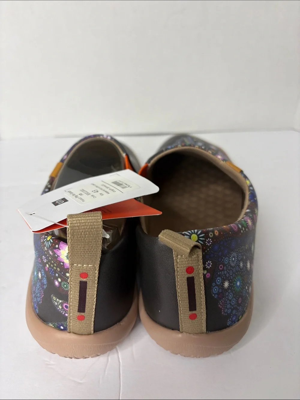 NWT UIN Pray for Goodness Slip On